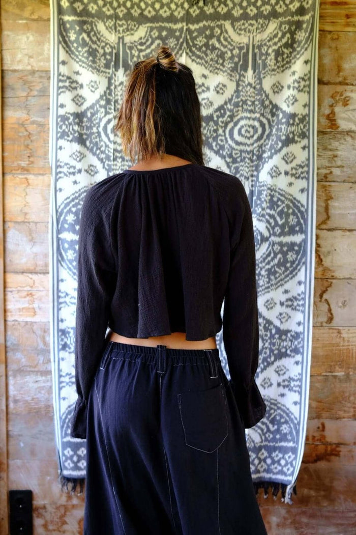 Semi Crop Cape