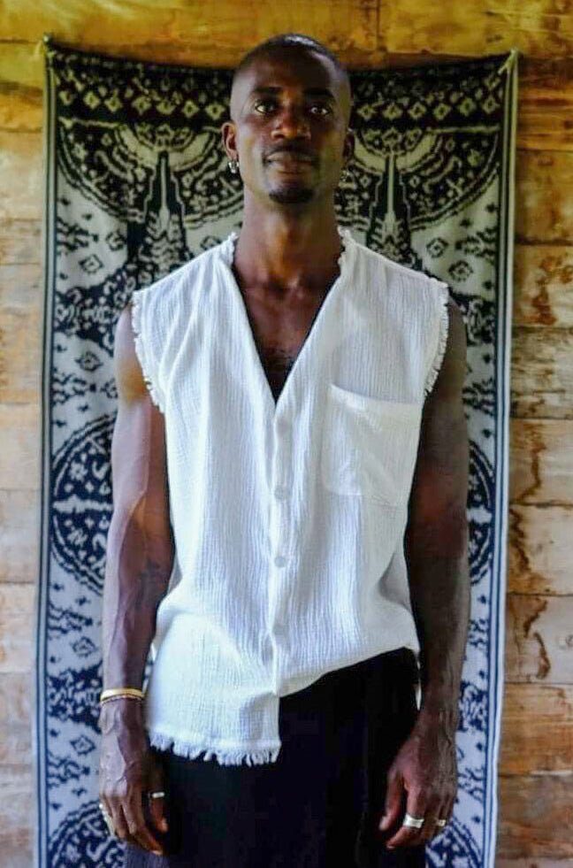 Sleeveless Shirt Tee