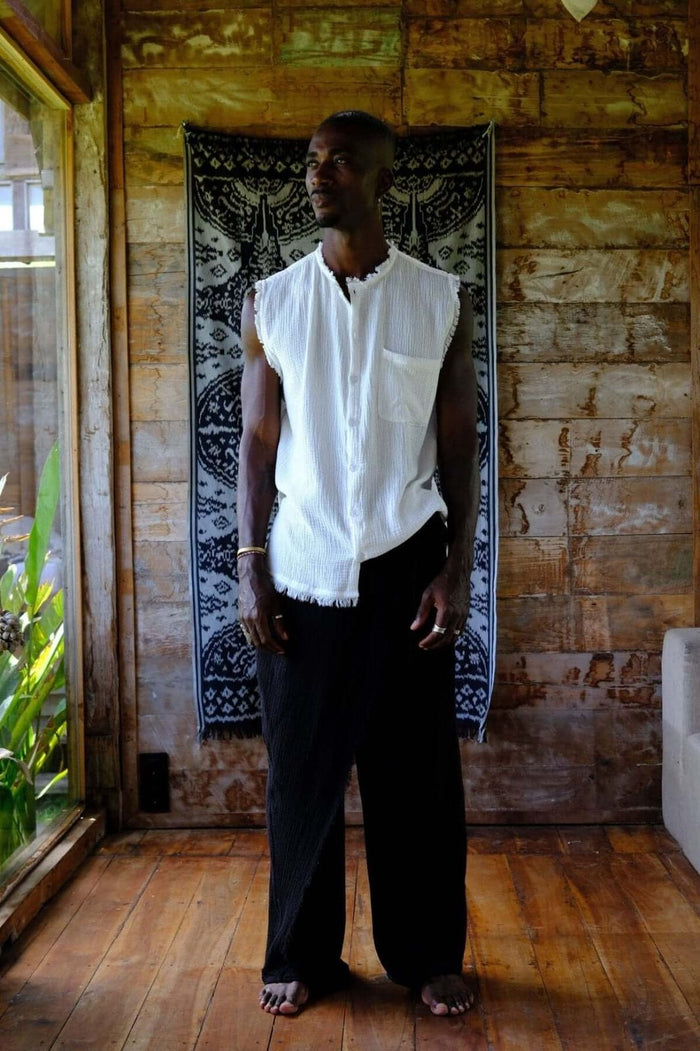 Sleeveless Shirt Tee